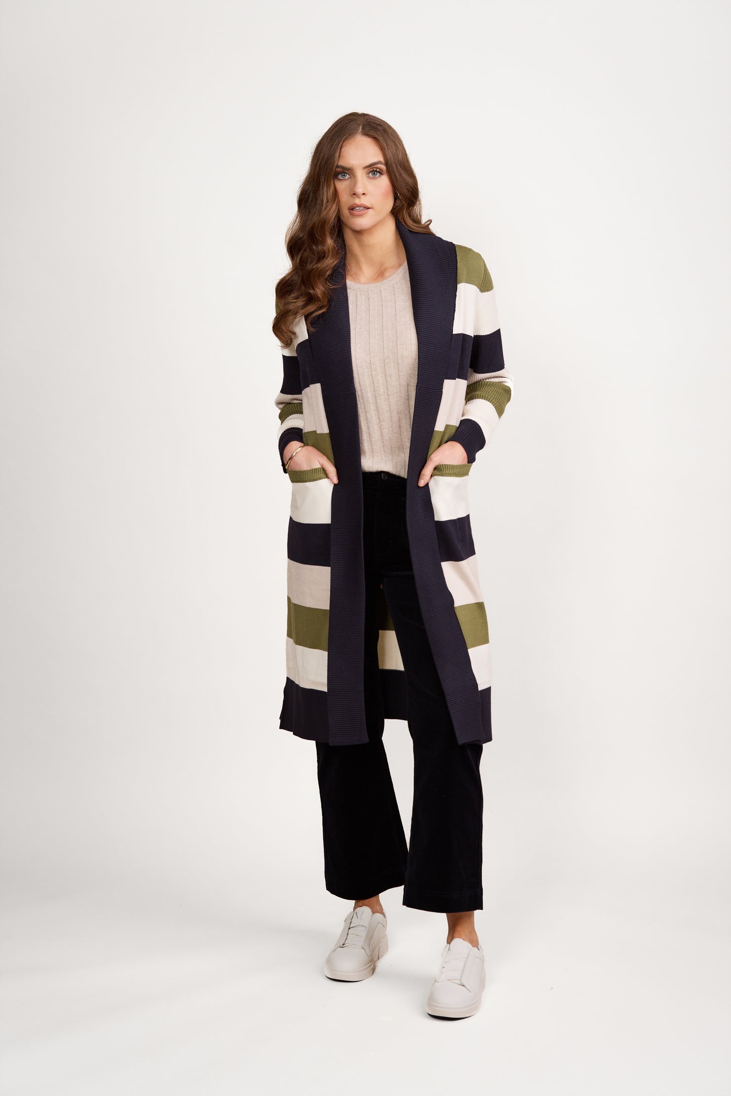 
                  
                    1065 Vassalli Open Longline Cardi with Pockets -Sage
                  
                