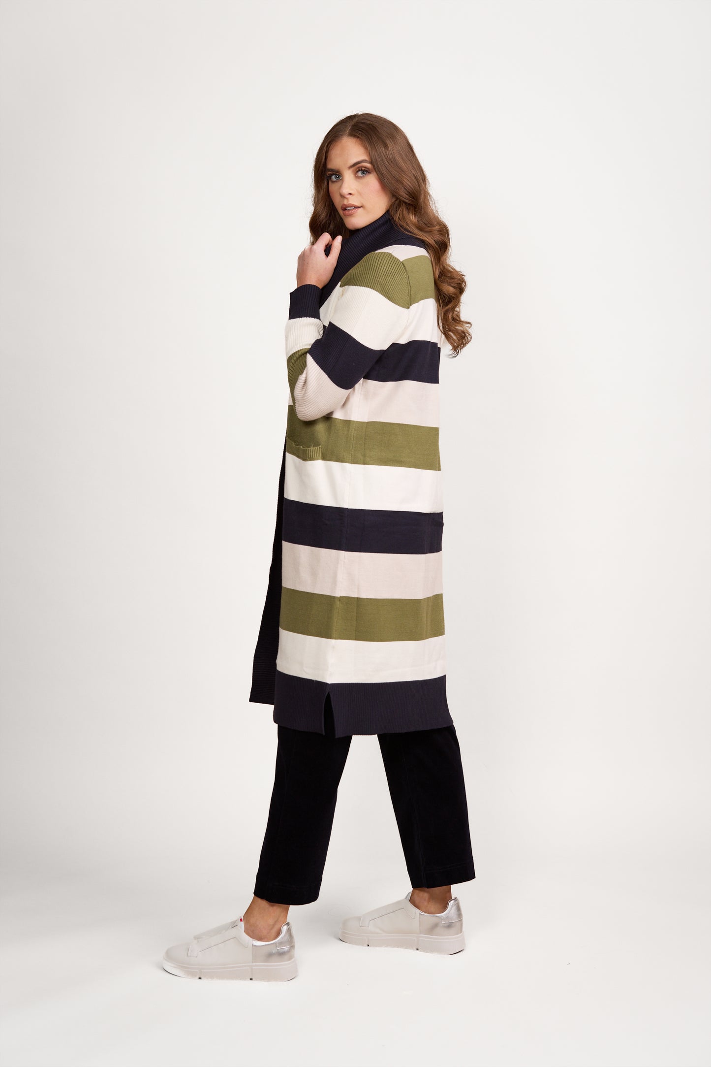 
                  
                    1065 Vassalli Open Longline Cardi with Pockets -Sage
                  
                