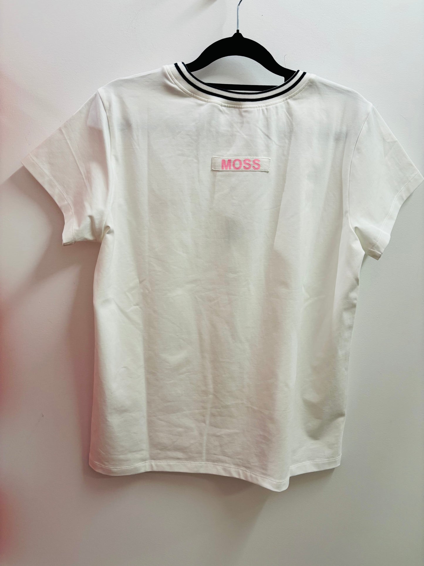 
                  
                    MOSS Bee Tee -White/pink bee
                  
                