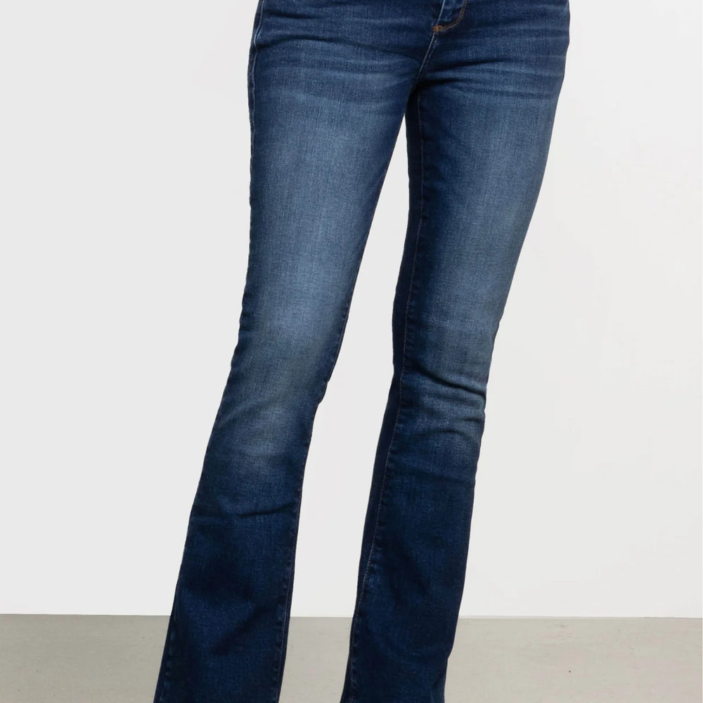 
                  
                    LTB Fallon Morna Undamaged Wash  - Flared Jeans
                  
                