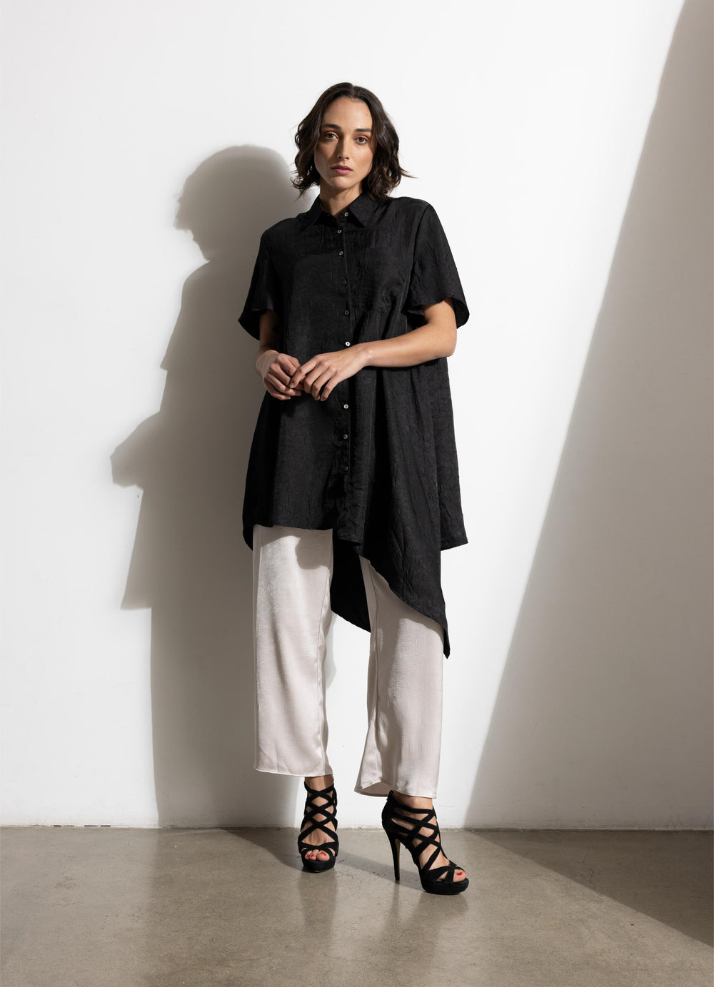 Rune Shirt -Black