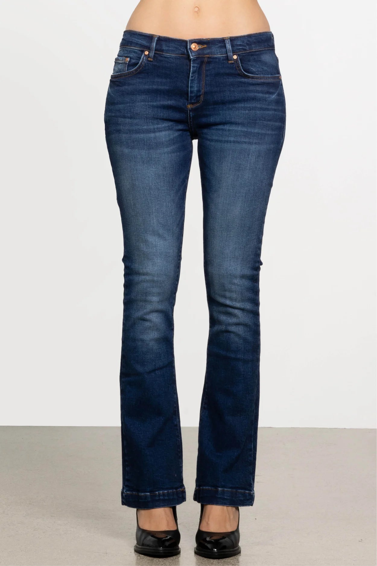 
                  
                    LTB Fallon Morna Undamaged Wash  - Flared(bootcut) Jeans
                  
                