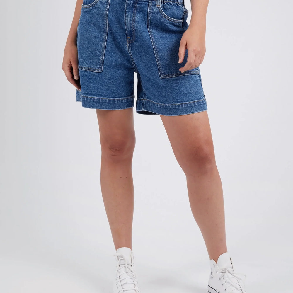 
                  
                    Atlas Denim Short DARK BLUE
                  
                