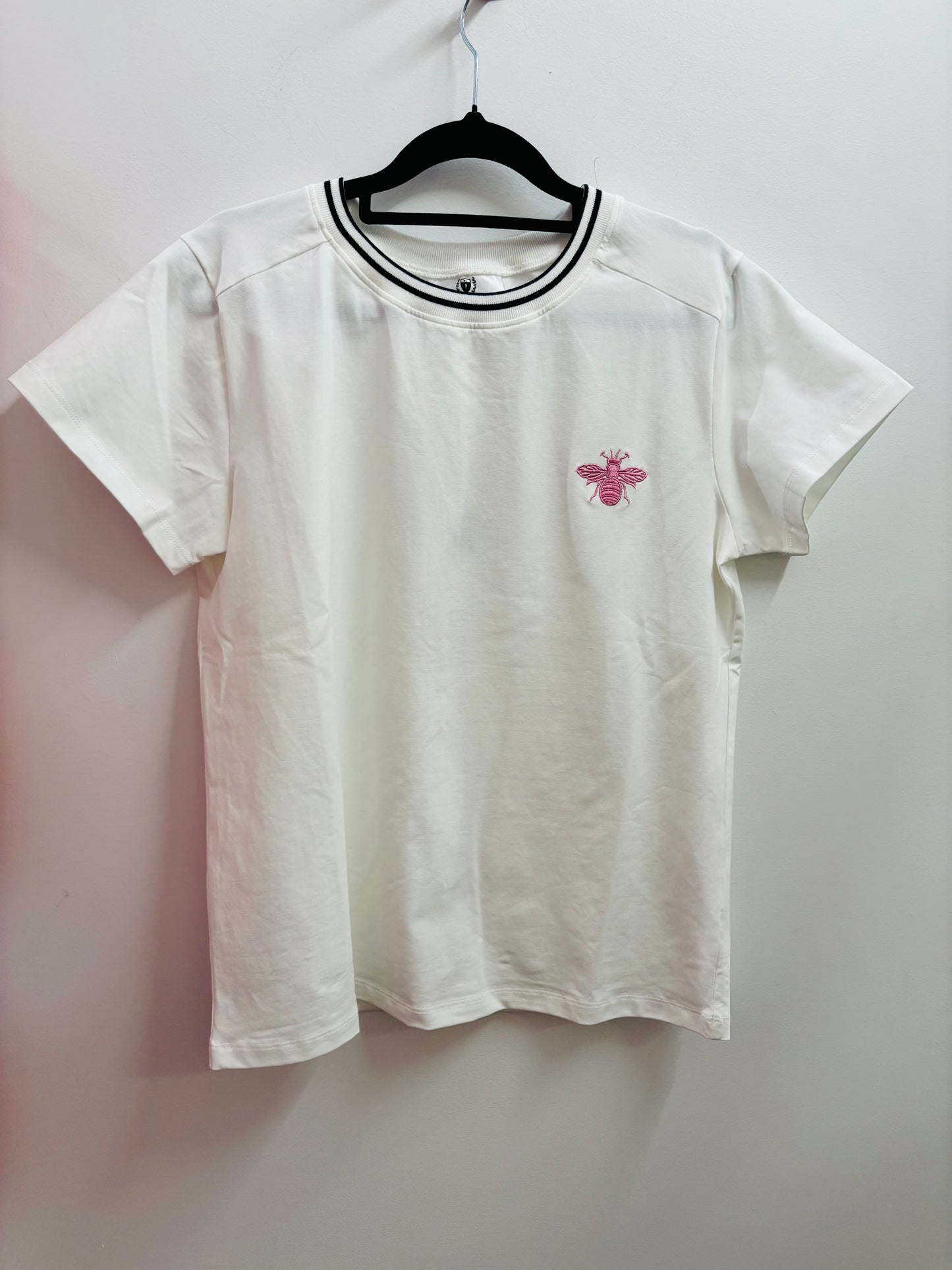 
                  
                    MOSS Bee Tee -White/pink bee
                  
                